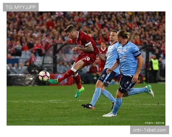 圣保利霍克·瓦尔成进攻亮点 保级队前锋展现拼搏精神 圣保利霍克·瓦尔成进攻亮点 保级队前锋展现拼搏精神